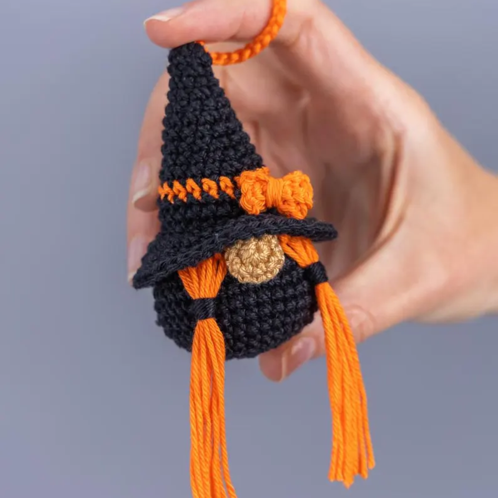 Crochet Pattern - Halloween gnome witch amigurumi pattern