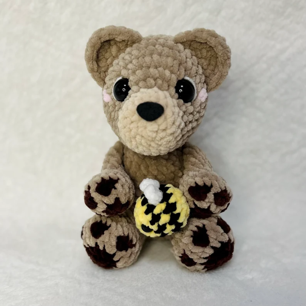 Crochet Bear & Beehive Pattern - Low Sew Amigurumi