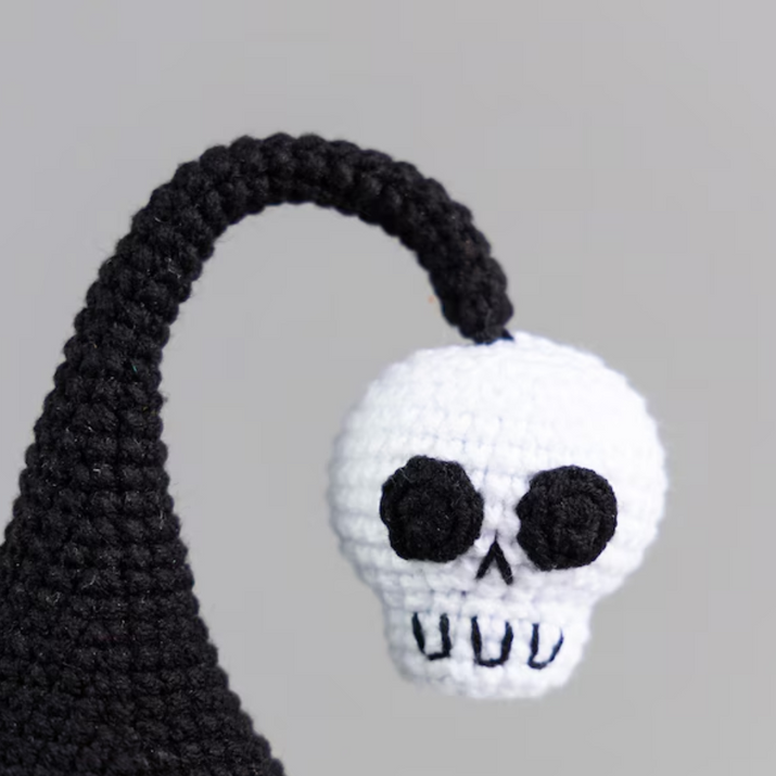 Halloween Gnome and skull crochet pattern, Crochet skeleton,
