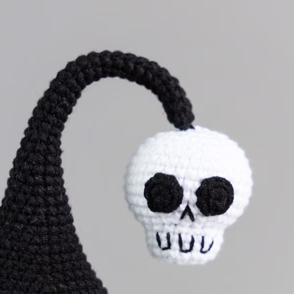 Halloween Gnome and skull crochet pattern, Crochet skeleton,